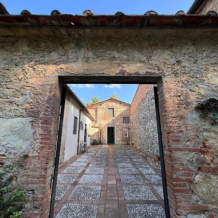 Borgo Al Canto Degli Alberi Lucca Exterior photo